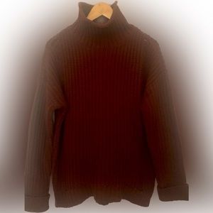 Women’s Crowl Neck Sweater